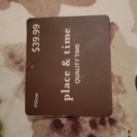 Decorative pillow - Picture 2 of 3